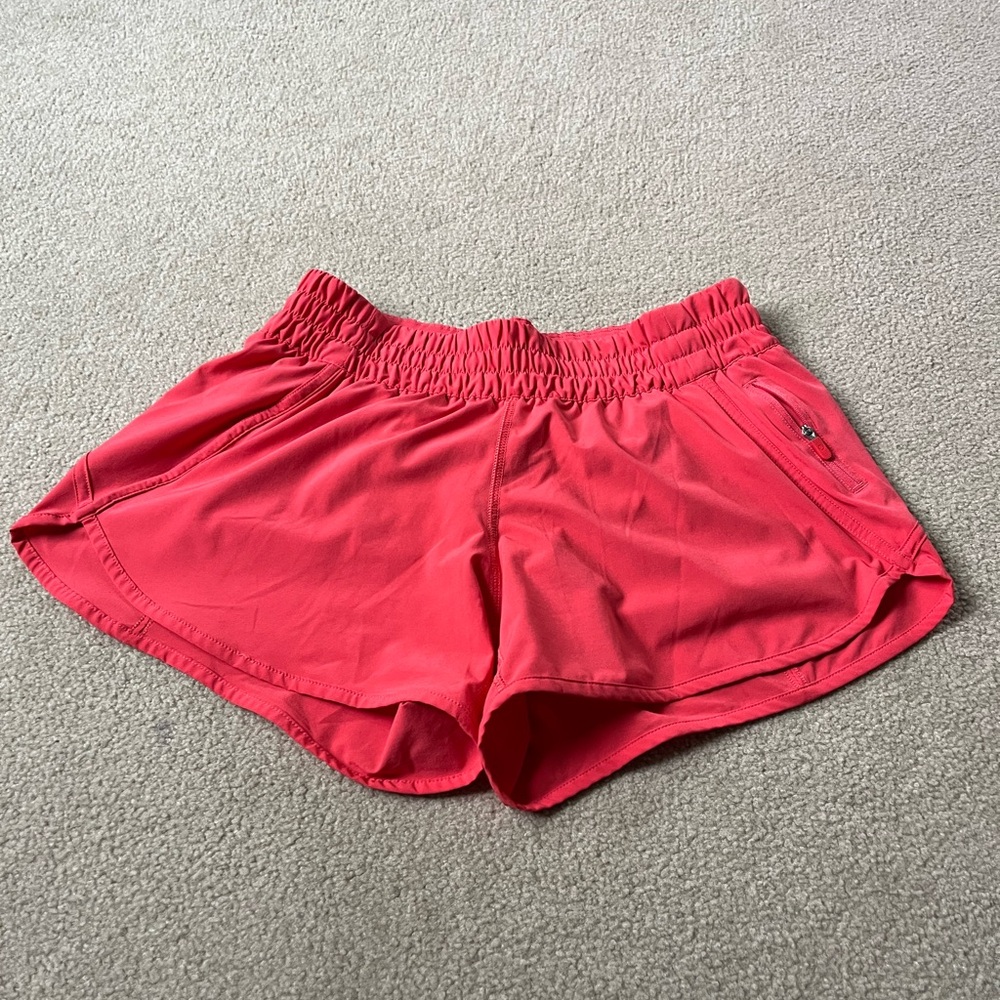 Lululemon Hotty Hot shorts LR